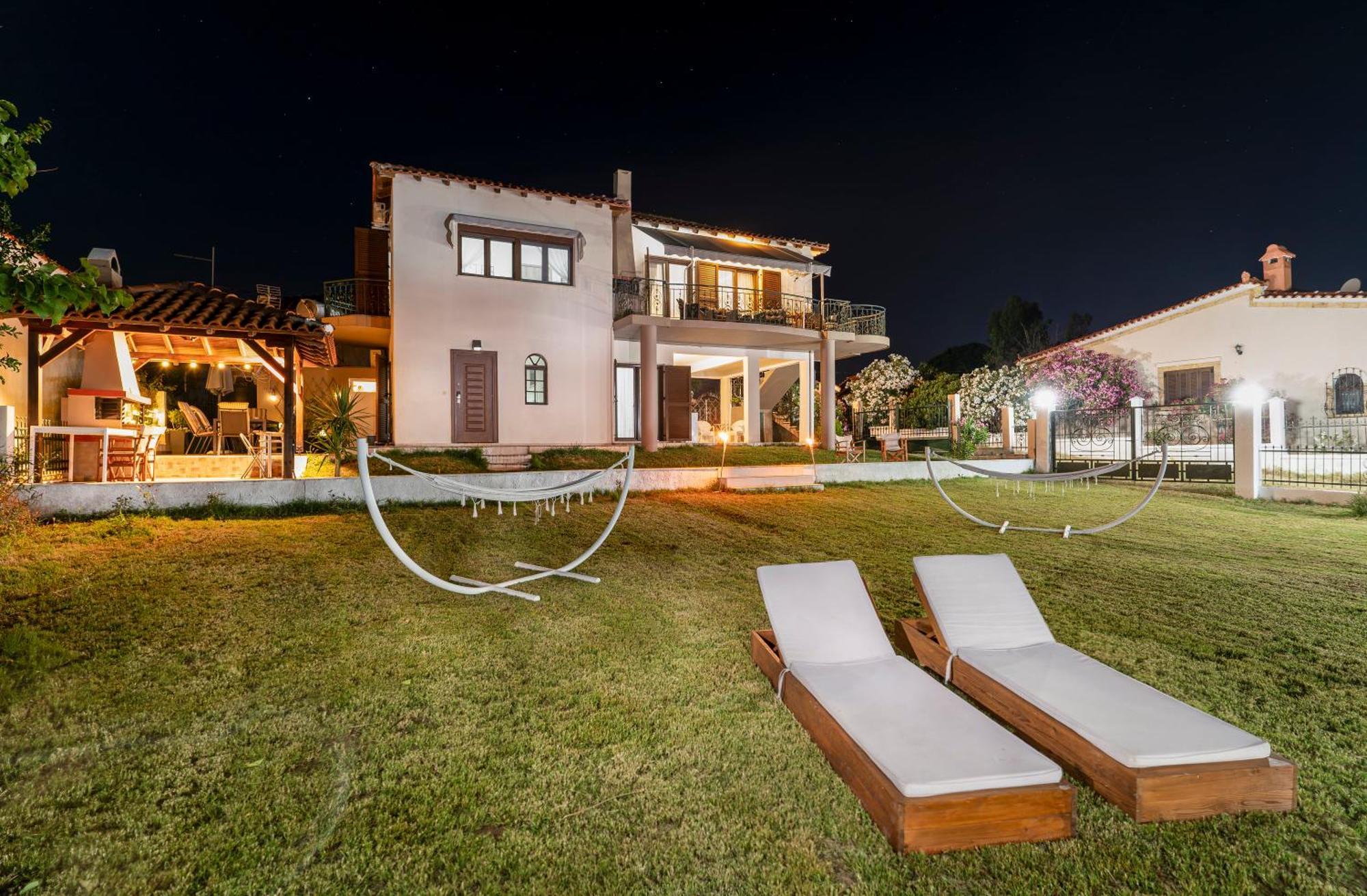 Villa Karolina Nea Poteidaia Exterior photo